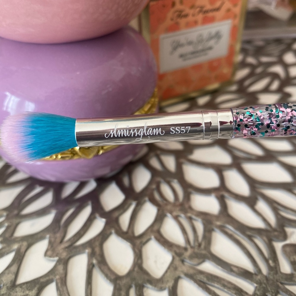 SL Miss Glam make up brush